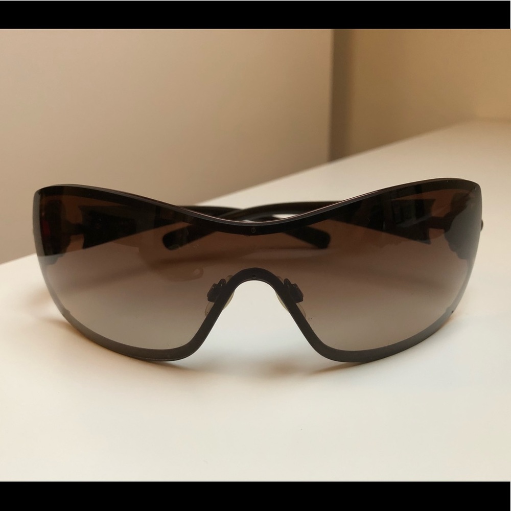 Chanel sunglasses 4164 b
